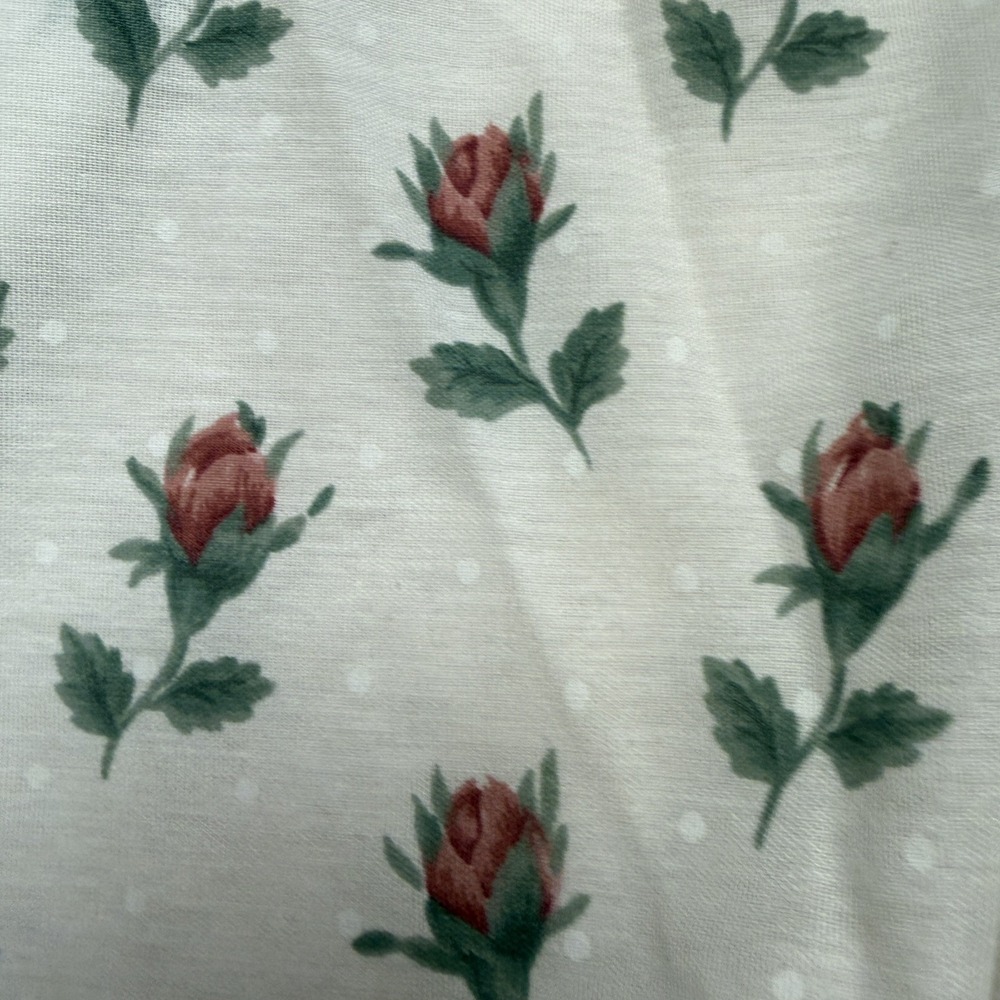 Queen Bed Skirt Dust Ruffle Romantic Floral Rosebud Cottagecore Farmhouse Vtg